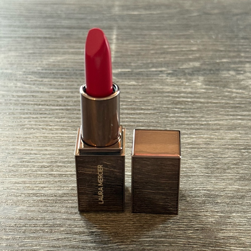 Laura Mercier Rouge Essential Silky Crème Lipstick 1.4g - Rouge Ultime